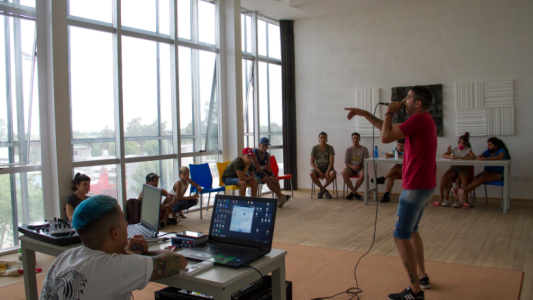 Estación Mediateca: una fábrica de sonidos con agenda abierta todo el año