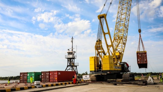 El Puerto de Santa Fe realiza el sexto embarque rumbo a Asia