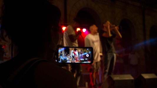 La Municipalidad convoca artistas para participar de la programación cultural