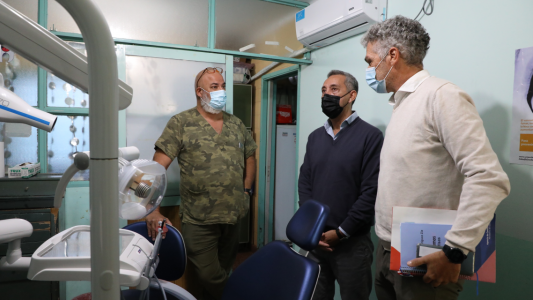 La provincia distribuye 53 sillones odontológicos en toda la red de salud