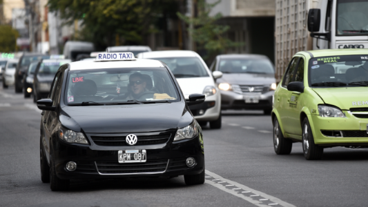 Taxis y remises: Publican el orden de méritos para obtener licencias