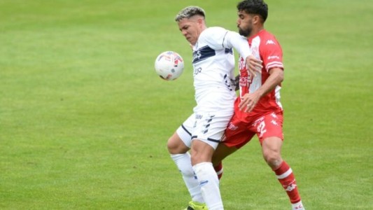 Unión tiene que ganar en La Plata para seguir con chances de clasificación