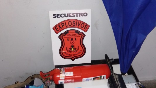 Detuvieron a dos jóvenes por abrir autos y robar en el estacionamiento de un supermercado