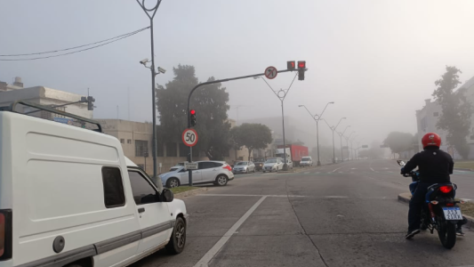 La niebla complica los accesos y las rutas en el centro sur de la provincia