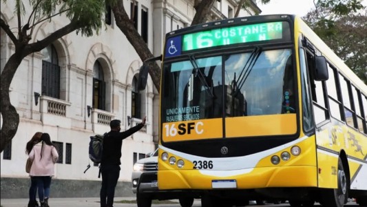Colectivos: Jatón adelantó que podría regir una tarifa unificada que beneficie a Santa Fe