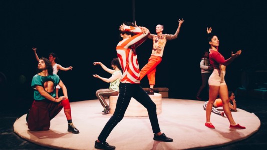 El espectáculo circense “Fenómenos, palabras y parábolas” llega este sábado a La Redonda