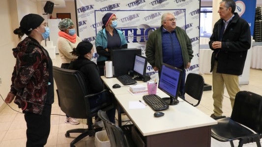 La provincia instala dos vacunatorios en colaboración con sindicatos