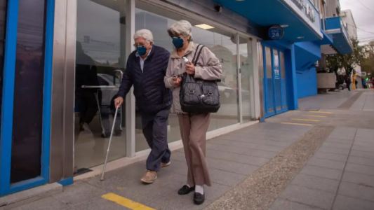 Hoy empiezan los pagos de Anses con aumento y aguinaldo