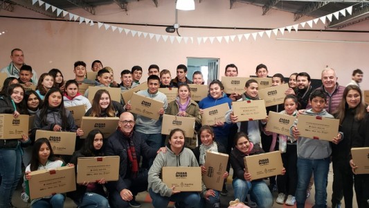 Conectar Igualdad: Continúa la entrega de netbooks en las escuelas santafesinas