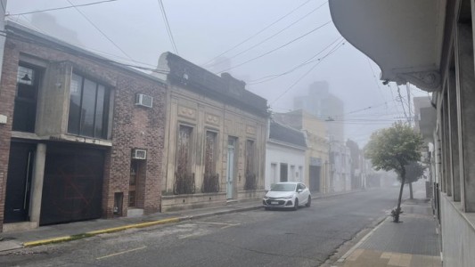 Amanecer con niebla: ¿cómo sigue el tiempo en Santa Fe?