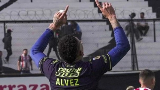 Unión confirmó la lesión de Álvez y tres nuevos casos de Covid en el plantel