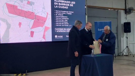 Perotti: "El acuerdo de la deuda de Nación se firmará cuando vuelva el Presidente"