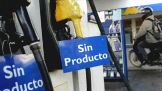 Advierten que el paro de camioneros podría afectar la llegada de combustible