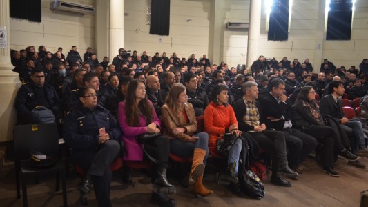 El gobierno provincial capacitó a la policía de Santa Fe sobre cannabis medicinal