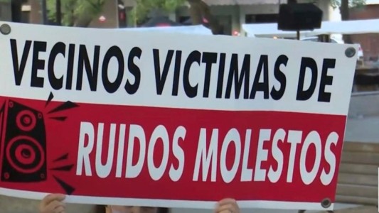 "Hay vecinos que duermen con tapones en los oídos o acuden a pastillas"