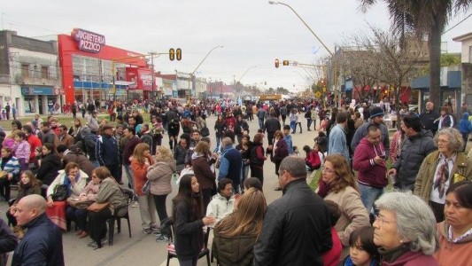 Aristóbulo del Valle se prepara para celebrar el 9 de Julio
