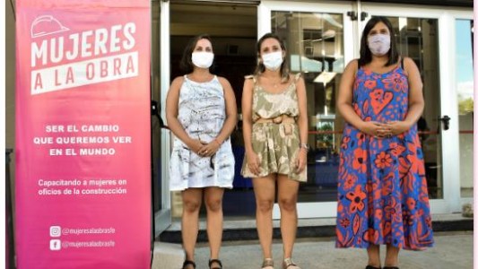 Te presento a Mujeres a la Obra