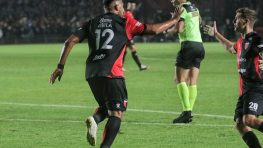 Colón recibe a Velez buscando dejar atrás la eliminación copera
