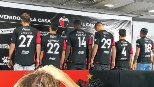 De manera oficial, Colón presentó a sus refuerzos