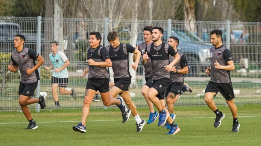 Colón: Rondina tiene a los 11 que pondría para recibir a Independiente
