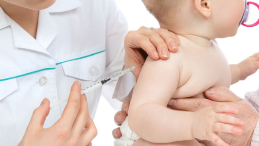 Comienza hoy la vacunación Covid a niños y niñas de 6 meses a 3 años