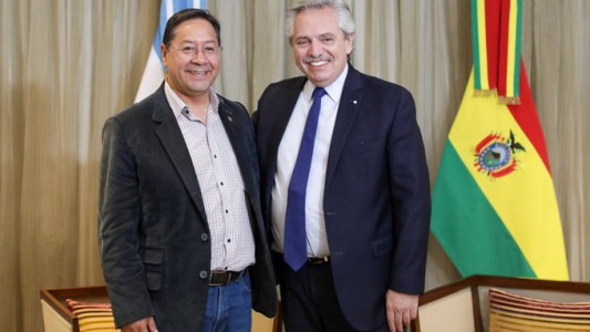 Alberto Fernández presente en la asunción de Gustavo Petro