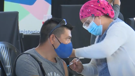 Covid: Se aplicarán cuartas dosis y habrá vacunación libre en la ciudad