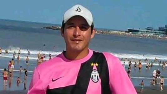 Se solicita información sobre el paradero de Gastón Martín Espíndola