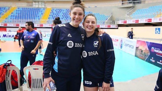 Dos jugadoras de Villa Dora participaron de la Selección de Voley que clasificó al Mundial 2023