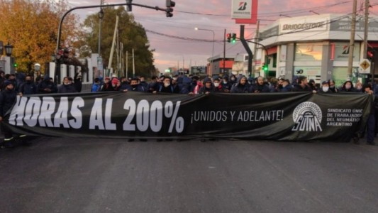 Otro fabricante de neumáticos debió frenar su producción y hay desabastecimiento