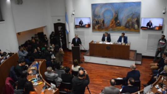 EN VIVO: Con más de 100 expositores sigue el debate por la nocturnidad