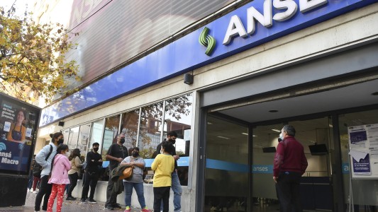 Cambios en el calendario de ANSES: ¿quiénes cobran este lunes 5 de septiembre jubilaciones y pensiones, AUH, AUE?
