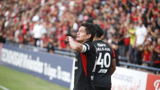 Colón recibe a Boca en busca de la recuperación