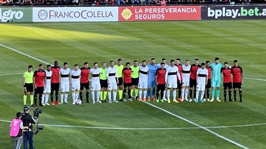 Colón y Boca ya juegan en el Brigadier López