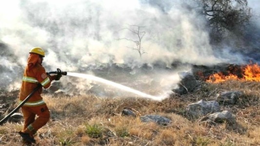 Quemas sin control: "Toda la provincia está complicada y en evaluación continua"