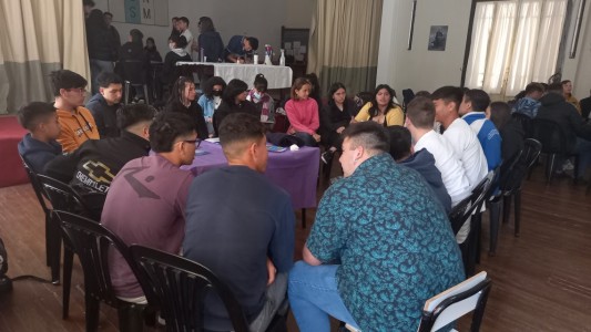 La "Escuela Secundaria que queremos": Continúan las mesas departamentales con estudiantes