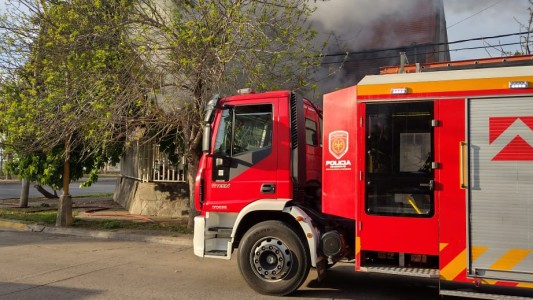 Incendio en una pensión de la Costanera