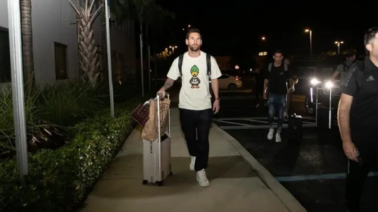 Messi llegó a la concentración del seleccionado argentino en Miami