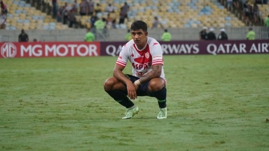 Unión jugará mañana con una nueva defensa ante Racing