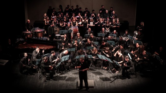 “Aires sinfónicos”: Noche de estreno con 150 artistas en escena