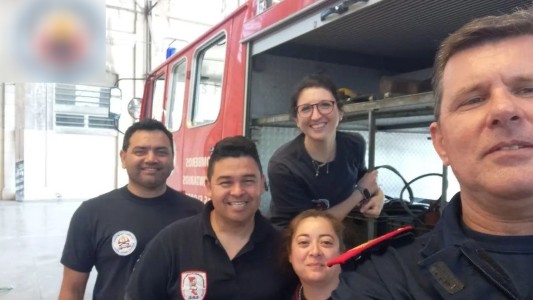 Te presento a las bomberas voluntarias de Las Flores