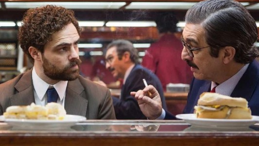 Se estrenó "Argentina, 1985" en el Cine América con gran afluencia del público santafesino