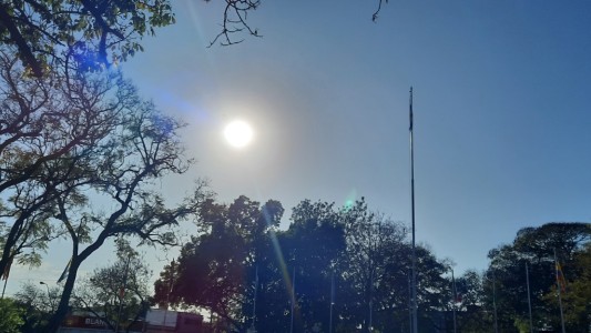 Se inicia la semana con cielo despejado y temperaturas superiores a los 30°