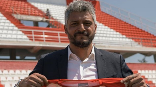 Entre idas y vueltas, en Unión piensan en la continuidad de Munúa