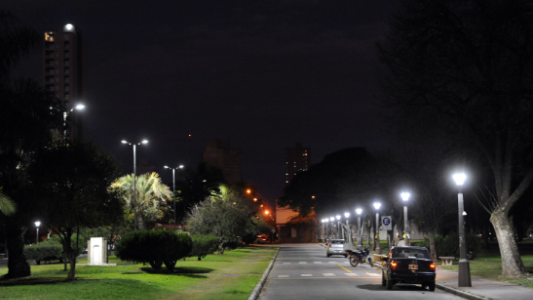 Cuáles son los trabajos de iluminación y bacheo previstos para este martes