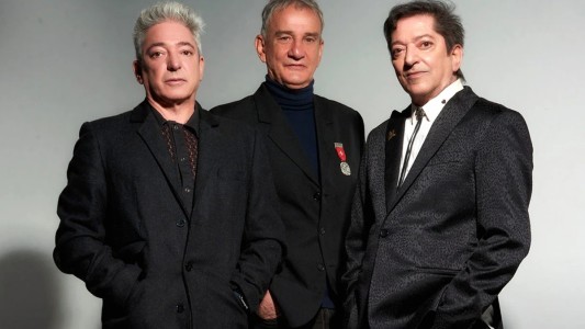 Llega "Virus" al escenario de Tribus Club de Arte