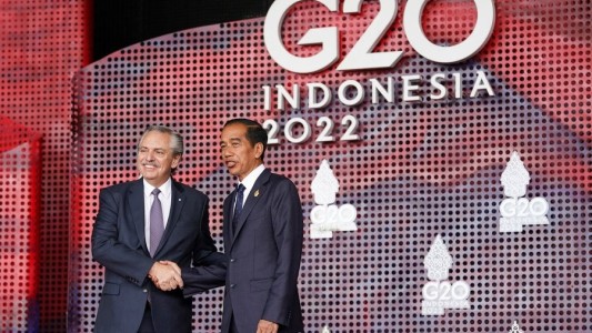 Alberto Fernández sufrió una gastritis erosiva con signos de sangrado