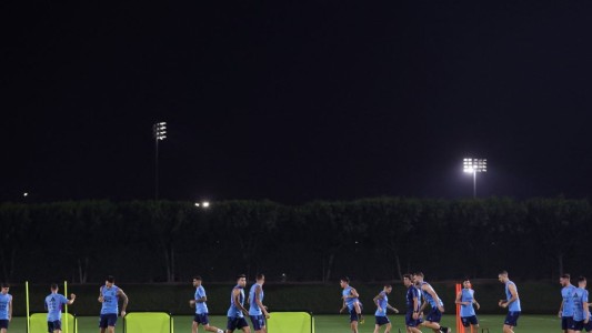 Messi se entrenó diferenciado, pero jugará ante Arabia