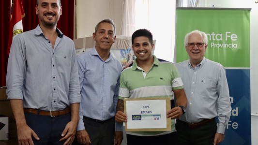 La Provincia entregó equipamiento para salud digital y vacunación