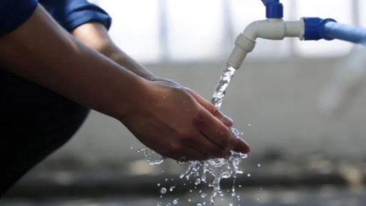 Calor agobiante: Aguas Santafesinas pide un uso "responsable y solidario" del agua potable